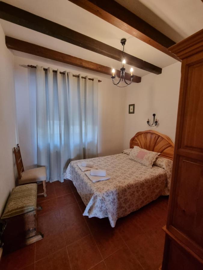 Casas Rurales Tio Claudio I Y II El Barraco Bagian luar foto