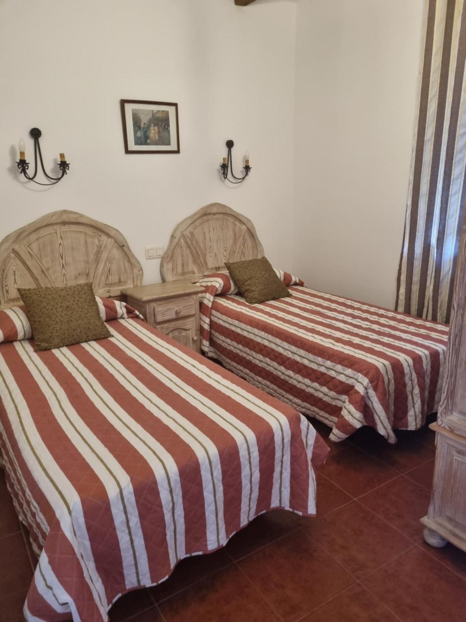 Casas Rurales Tio Claudio I Y II El Barraco Bagian luar foto