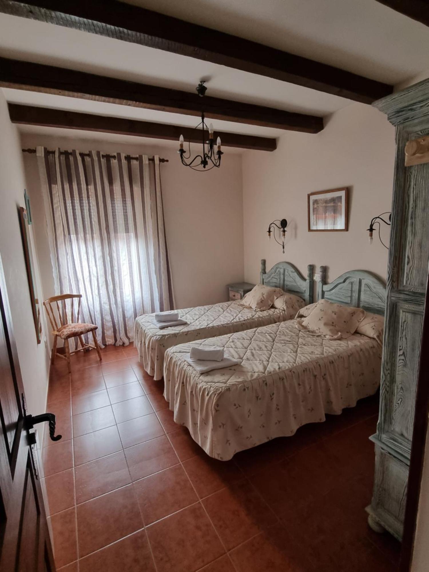 Casas Rurales Tio Claudio I Y II El Barraco Bagian luar foto