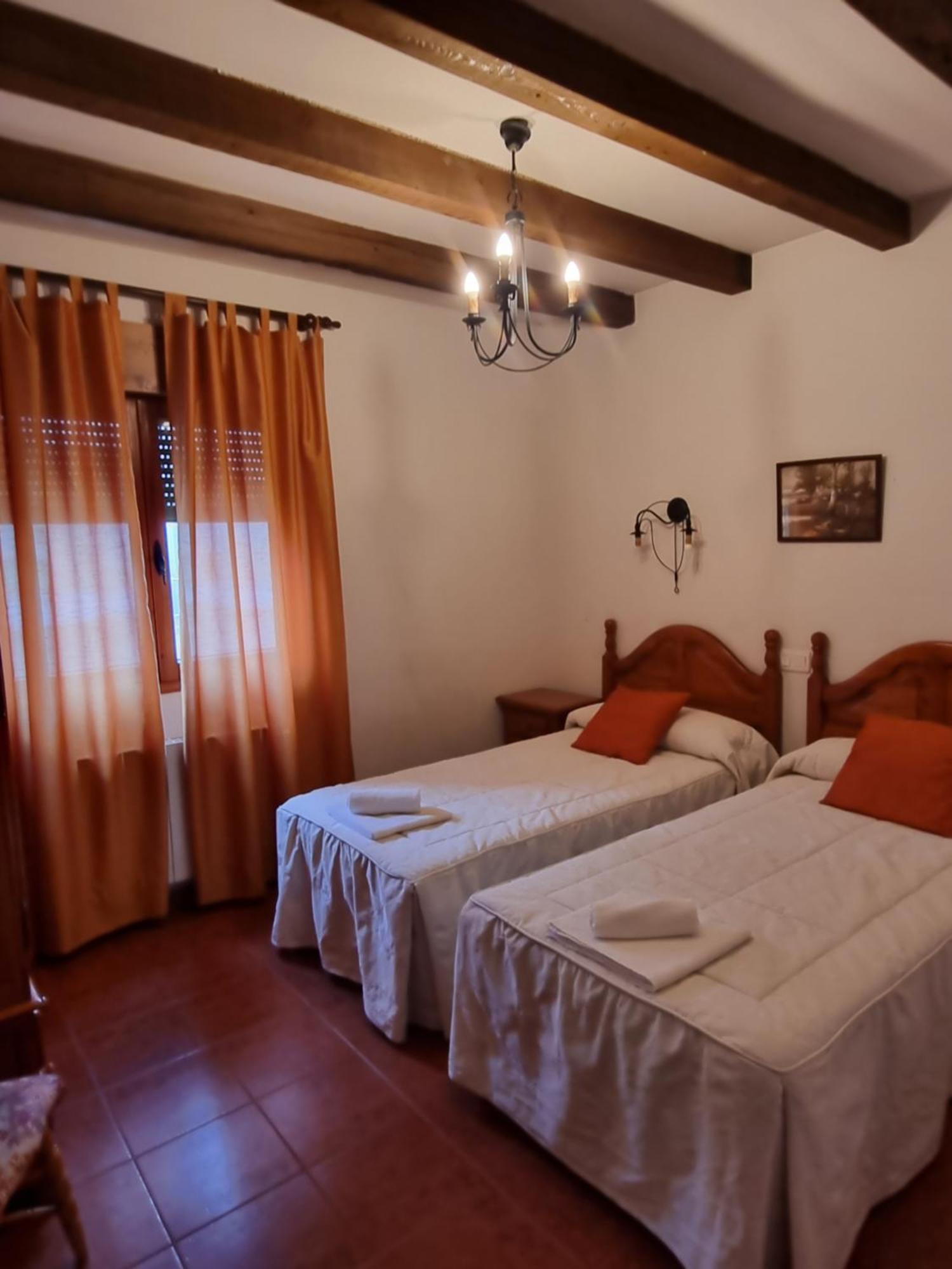 Casas Rurales Tio Claudio I Y II El Barraco Bagian luar foto